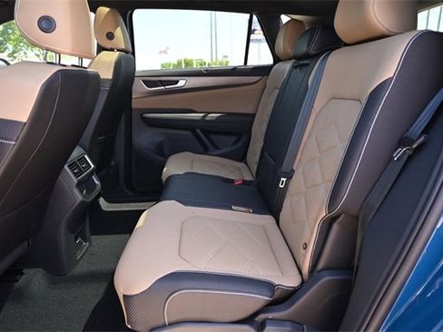 New 2025 Volkswagen Atlas Cross Sport SE image 20