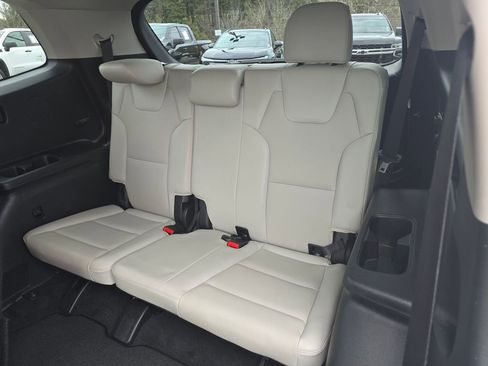 Used 2022 Kia Telluride EX w/ EX Premium Package image 12