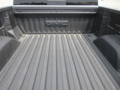 New 2026 GMC Sierra 1500 Denali AWD/4WD image 6
