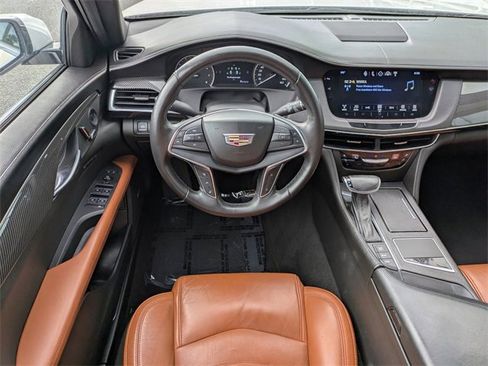 Used 2018 Cadillac CT6 Luxury image 18