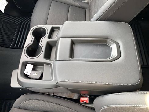 Used 2025 Chevrolet Silverado 1500 LT w/ Convenience Package II image 33