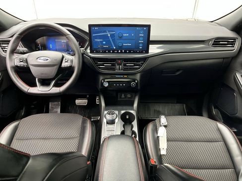 Used 2024 Ford Escape ST-Line w/ Tech Pack #1 AWD/4WD image 4