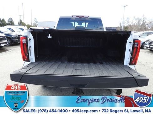 Used 2024 GMC Sierra 2500 Denali Ultimate w/ Snow Plow Prep/Camper Package image 5