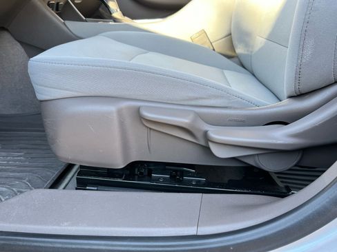 Used 2017 Chevrolet Malibu LS w/ LPO, Convenience Package 2 image 13