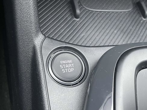 Used 2025 Kia K4 EX image 11