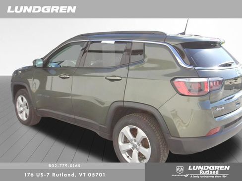 Used 2020 Jeep Compass Latitude w/ Cold Weather Group AWD/4WD image 8
