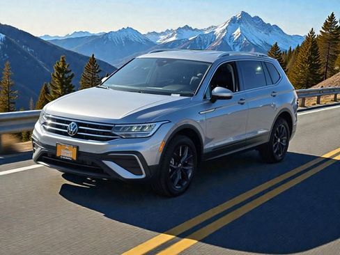 Used 2024 Volkswagen Tiguan Wolfsburg Edition image 4