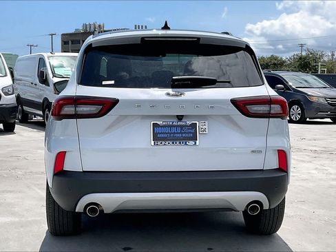 Used 2025 Ford Escape SE w/ PHEV Premium Package FWD image 5