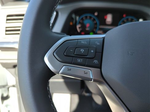 New 2026 Volkswagen Atlas Cross Sport SE image 37