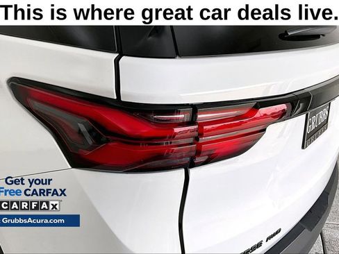 Used 2023 Chevrolet Traverse RS AWD/4WD image 41