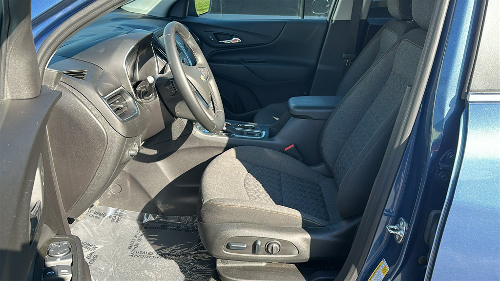 Used 2024 Chevrolet Equinox LT AWD/4WD image 7