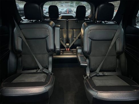 Used 2023 Ford Explorer ST-Line w/ Class IV Trailer Tow Package image 12