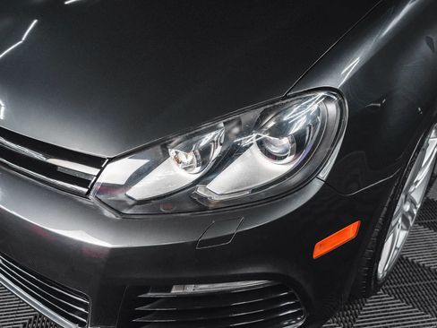 Used 2012 Volkswagen Golf 4-Door image 10