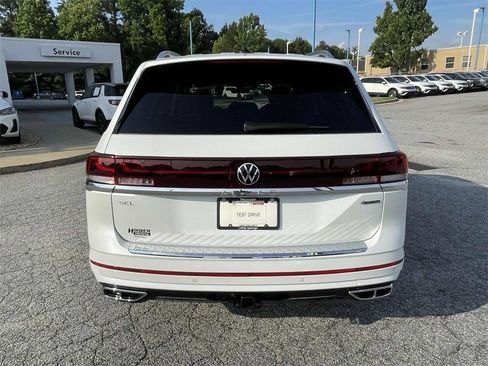 Used 2025 Volkswagen Atlas SEL Premium R-Line AWD/4WD image 5