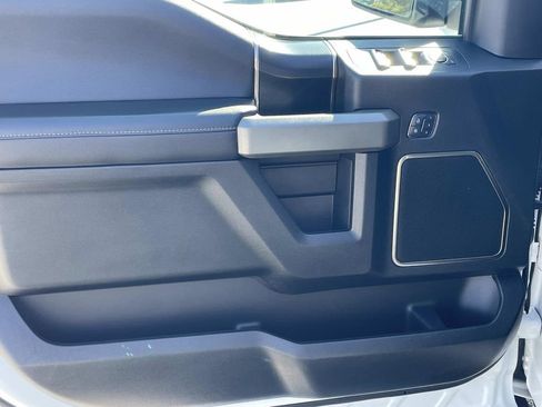 Used 2018 Ford F150 Raptor w/ Equipment Group 802A Luxury image 17