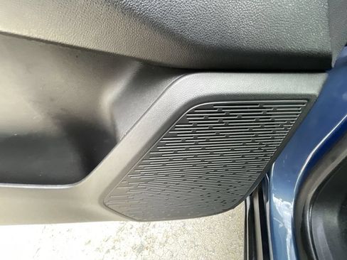 Certified 2025 Chevrolet Equinox LT w/ Safety and Technology Package FWD image 24