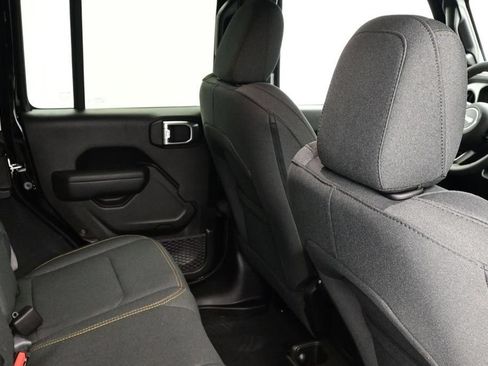 Used 2024 Jeep Wrangler Unlimited Sport AWD/4WD image 19