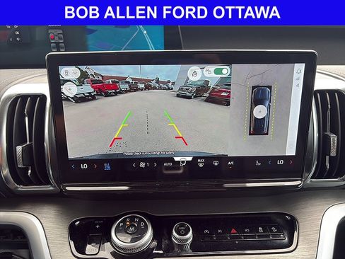 Used 2025 Ford Expedition Max Platinum AWD/4WD image 15