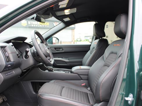 Certified 2025 Nissan Pathfinder Rock Creek AWD/4WD image 17