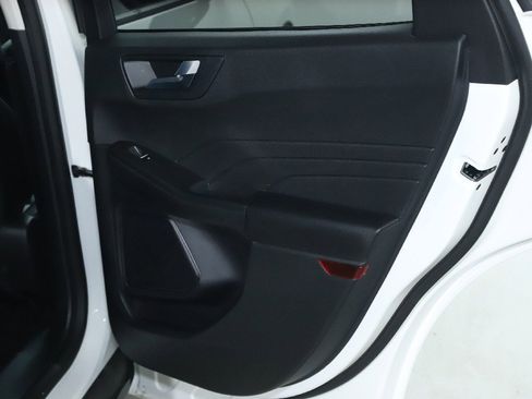 Used 2022 Ford Escape SEL image 29