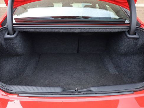 Used 2016 Dodge Charger SXT w/ Navigation & Travel Group image 11