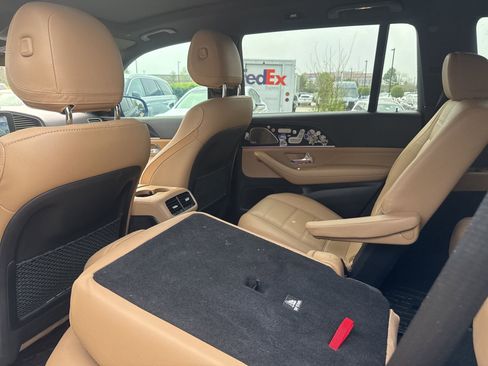 Certified 2024 Mercedes-Benz GLS 450 4MATIC image 10