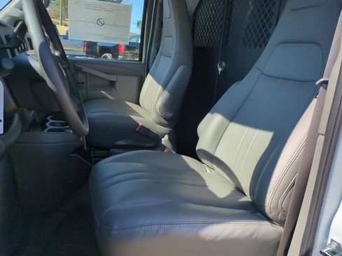 New 2025 Chevrolet Express 2500 w/ Driver Convenience Package image 11