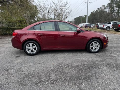 Used 2015 Chevrolet Cruze LT w/ Technology Package image 7