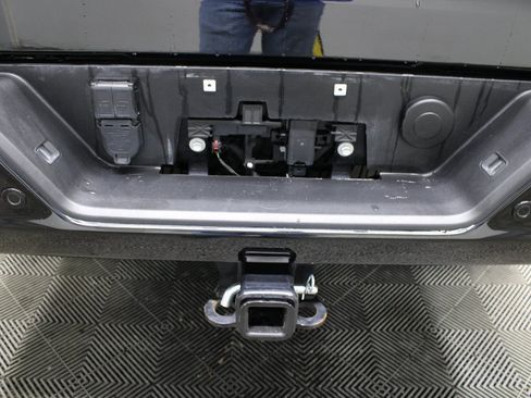 Used 2024 GMC Sierra 2500 Denali w/ Technology Package image 49