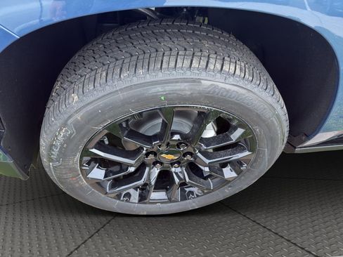 New 2026 Chevrolet Suburban Premier image 22