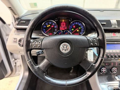 Used 2007 Volkswagen Passat 2.0T image 24