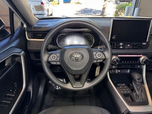 Certified 2025 Toyota RAV4 LE AWD/4WD image 16