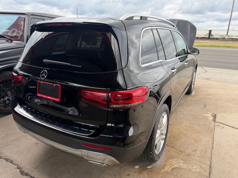 Used 2020 Mercedes-Benz GLB 250 w/ Premium Package image 25