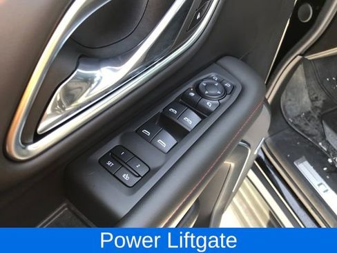 Used 2024 Chevrolet Suburban RST w/ Luxury Package image 18