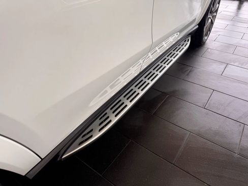 Used 2021 Mercedes-Benz GLE 450 4MATIC image 47