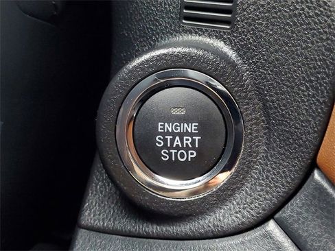 Used 2022 Subaru Outback Touring XT image 29