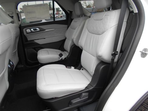 New 2026 Ford Explorer Platinum w/ LUX Leather Package image 30