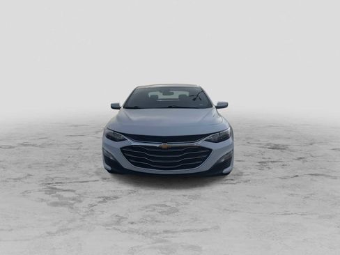 Used 2024 Chevrolet Malibu LT image 3