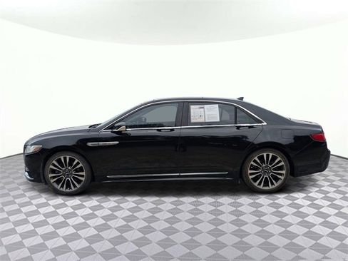 Used 2018 Lincoln Continental Select image 7