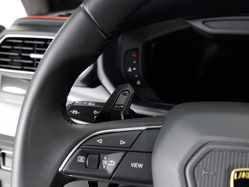 Used 2024 Lamborghini Urus S AWD/4WD image 22