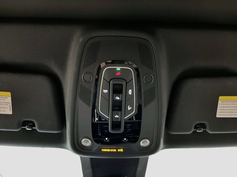 Used 2025 Audi Q8 Premium Plus w/ Premium Plus Package AWD/4WD image 18