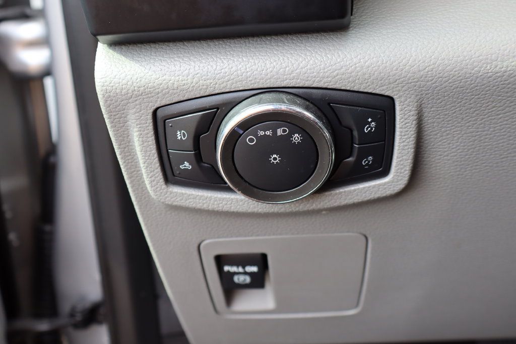 Used 2015 Ford F150 XL w/ Equipment Group 101A Mid AWD/4WD image 31