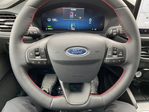 Used 2023 Ford Escape ST-Line Elite w/ Class II Trailer Tow Package AWD/4WD image 25