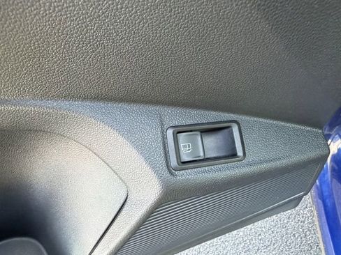 Used 2023 Volkswagen Taos S image 13