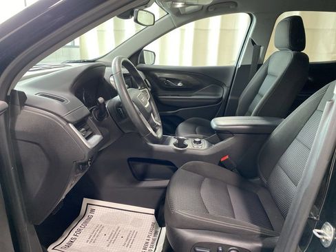 Used 2023 GMC Terrain SLE w/ Driver Convenience Package image 16