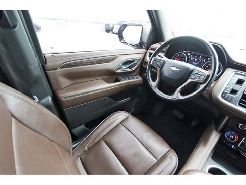 Used 2021 Chevrolet Tahoe High Country AWD/4WD image 8