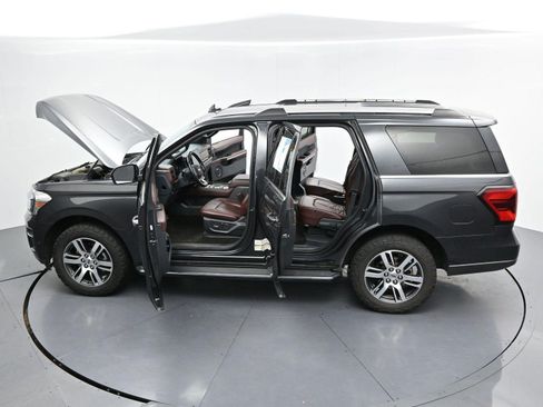 Used 2022 Ford Expedition Limited AWD/4WD image 49