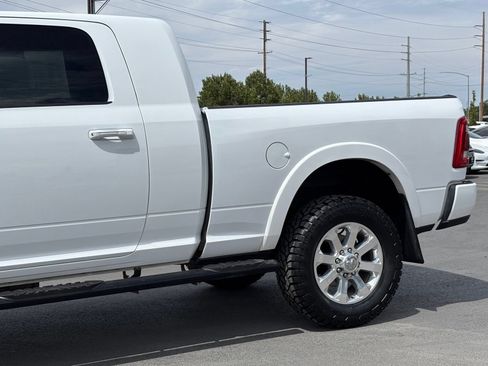 Used 2021 RAM 2500 Laramie w/ Body Color Bumper Group AWD/4WD image 7