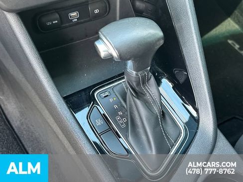 Used 2022 Kia Niro LXS FWD image 34