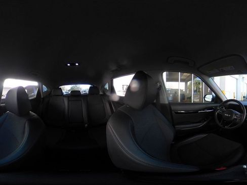Used 2025 Kia Seltos S image 42